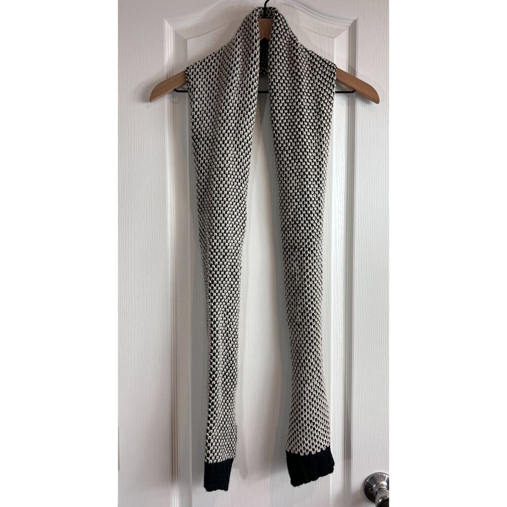 Black & Cream Knit Scarf 100% Acrylic OSFM